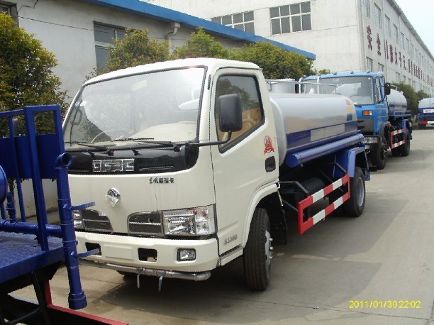 合肥 蕪湖哪里有賣公園專用綠化灑水車 綠化工程專用噴灑水車