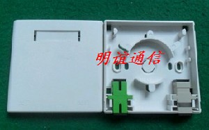 電信標(biāo)志SC光纖信息插座*SC適配器光纖桌面盒*3光口光纖桌面盒