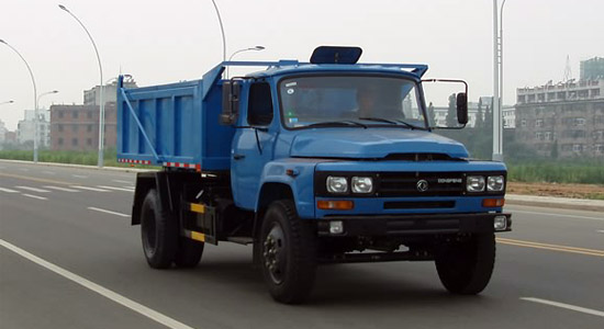 東風尖頭密封式垃圾車