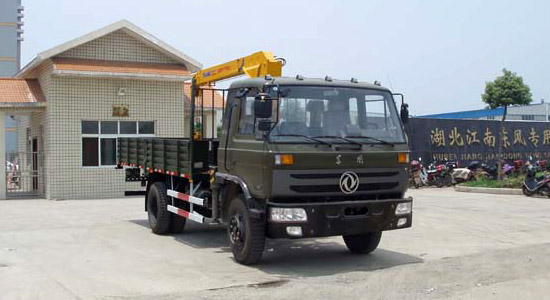 東風5噸隨車吊