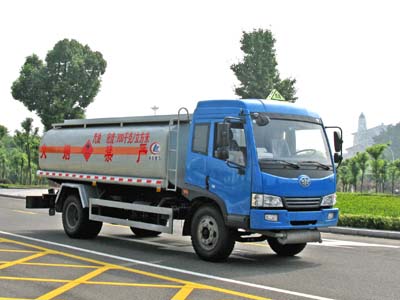 陜西銅川購買油罐車？湖北程力歡迎您