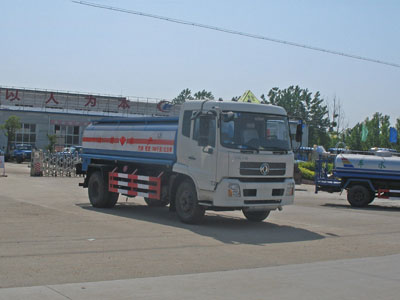 東風(fēng)天錦單橋油罐車