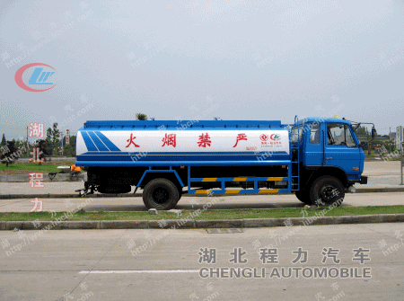 新鄉(xiāng)加油車(chē)哪里買(mǎi)？8噸加油車(chē)多少錢(qián)|8噸加油車(chē)價(jià)格10噸加油車(chē)廠家