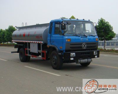 濮陽(yáng)加油車(chē)哪里買(mǎi)？8噸加油車(chē)多少錢(qián)|8噸加油車(chē)價(jià)格10噸加油車(chē)廠家