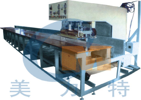 自動(dòng)行走高周波帆布連續(xù)高頻機(jī)