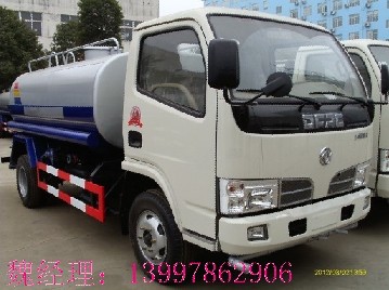 東風(fēng)5方灑水車(chē)