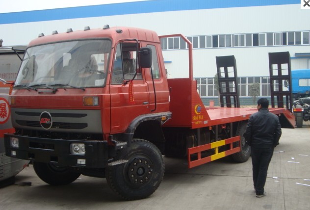 滁州 馬鞍山哪里有挖機(jī)平板運(yùn)輸車賣 鉤機(jī)拖板車 挖掘機(jī)平板拖車