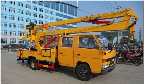 湖北高空作業(yè)車哪里有的賣/湖北高空作業(yè)車最便宜