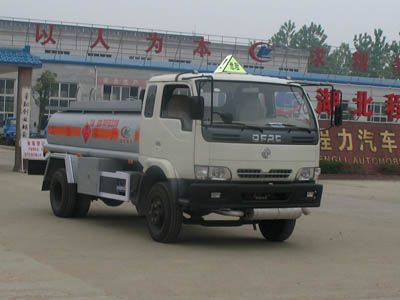 油罐車圖片|東風(fēng)油罐車|食用油罐車|運(yùn)送汽油的油罐車