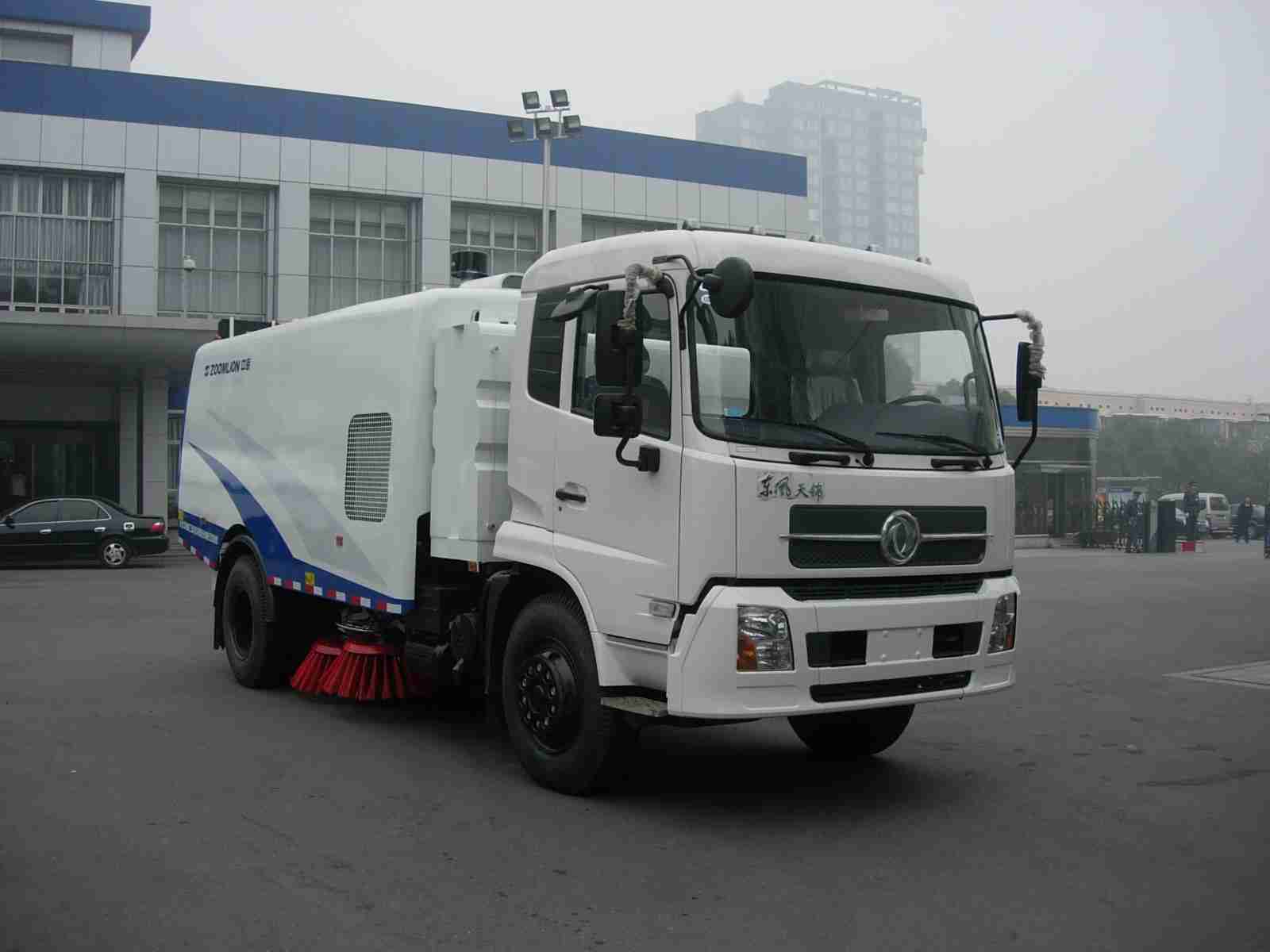 東風(fēng)145掃路車|道路清掃車圖片|園林綠化清掃車|掃路車生產(chǎn)廠家