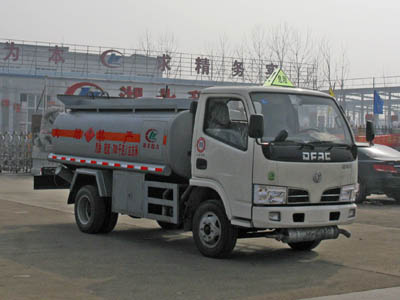 東風小霸王加油車