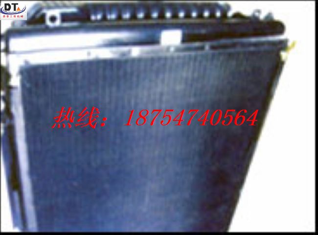 小松挖掘機(jī)PC200-6水箱—現(xiàn)貨質(zhì)量保證