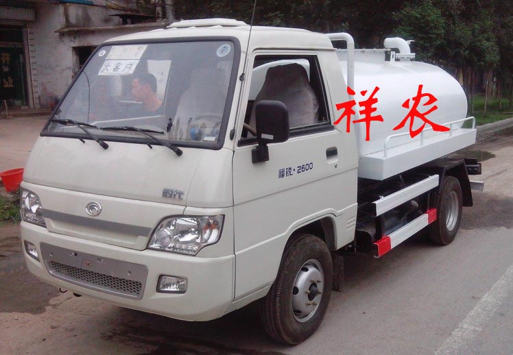 吉林環(huán)衛(wèi)吸糞車改裝灑水車價格農(nóng)村吸糞車