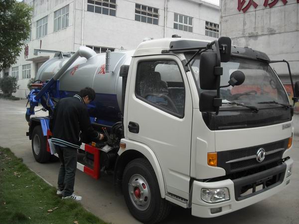 吉林樺甸質(zhì)量最好的下水道清理車 大型化糞池專用清理車哪里有賣