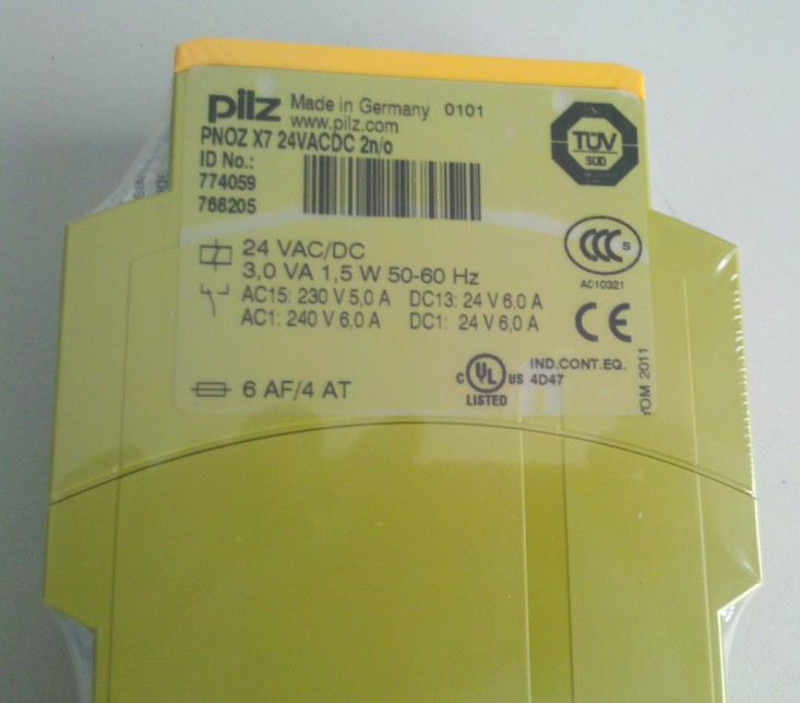 774075 PNOZ 16S 120VAC 24VDC 2n/o 2so皮爾茲安全繼電器