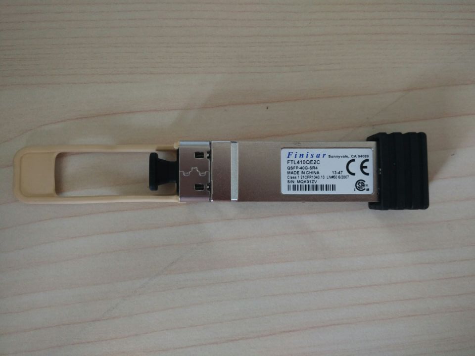 NFinisar 40G QSFP+ģKFTL410QE2C