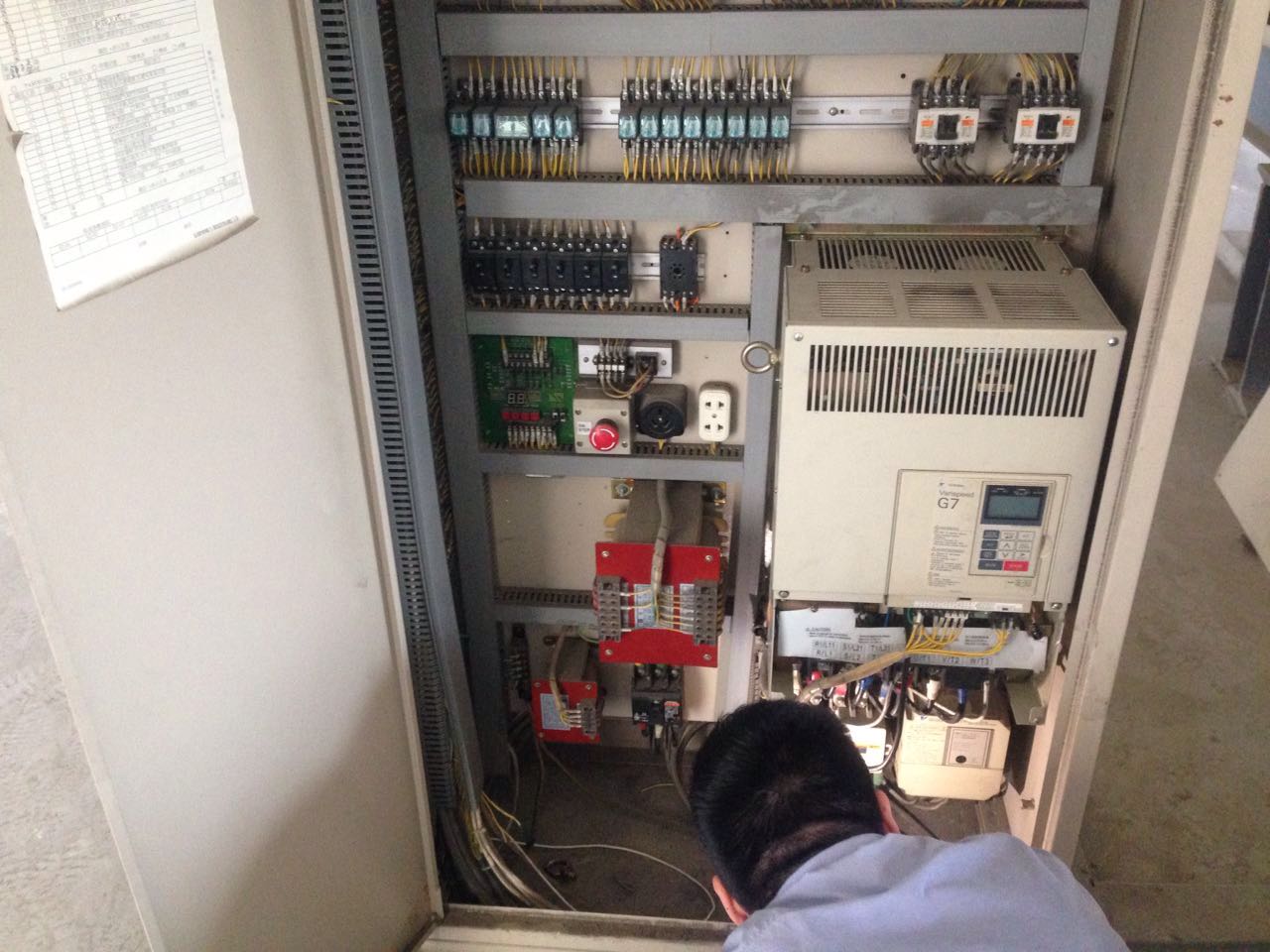 安川大功率電梯用變頻器維修