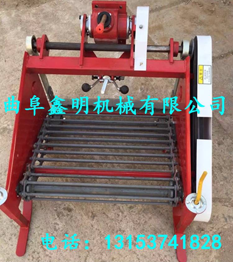 鑫明機(jī)械挖紅薯收獲機(jī)多少錢(qián) 馬鈴薯挖掘機(jī) 小型薯蛋起挖機(jī)熱銷(xiāo)中