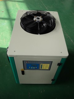 上海120℃水循環(huán)溫度控制機廠家直銷