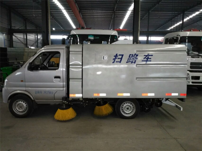 多功能大型洗掃車(chē)