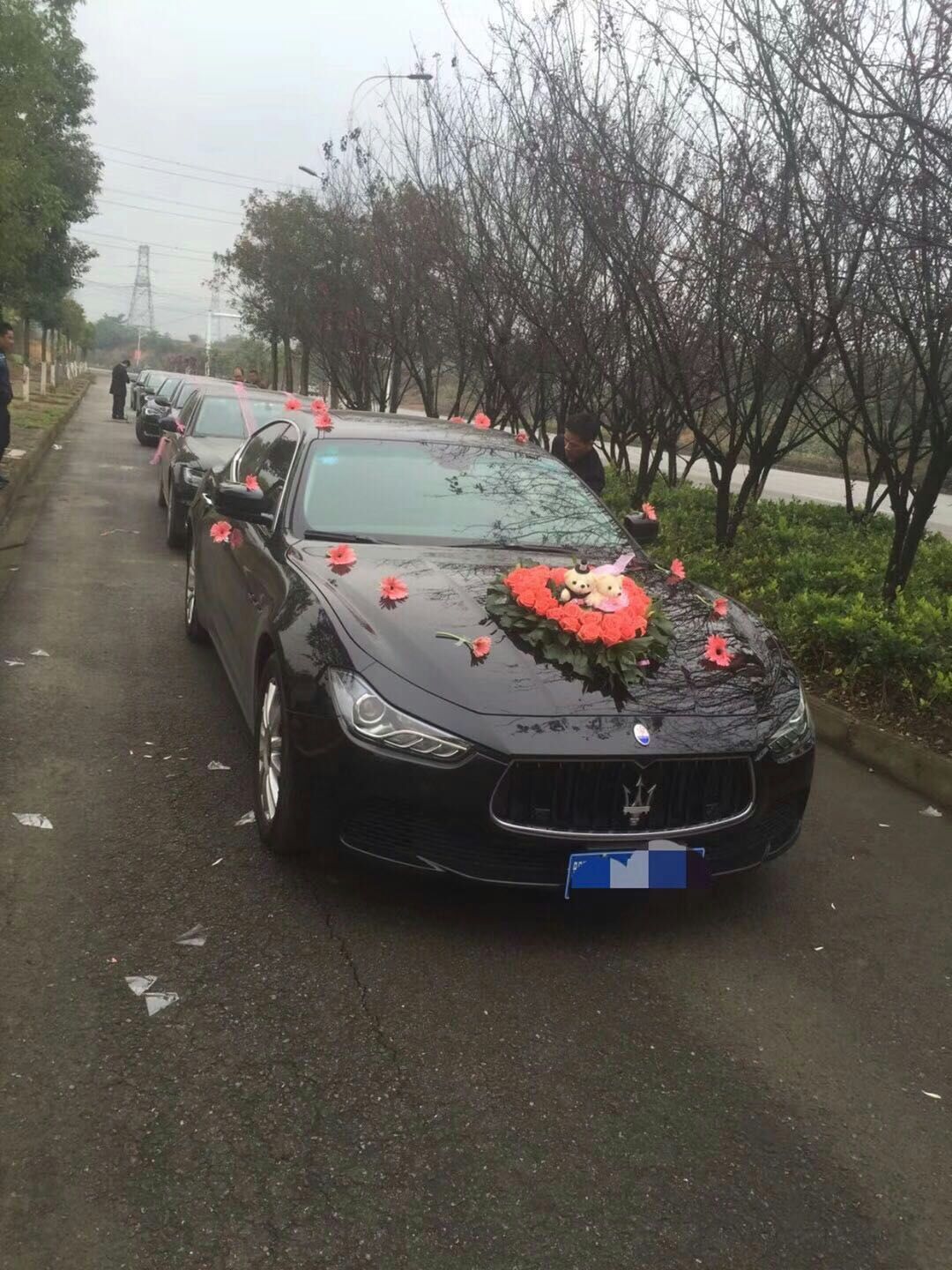 婚車賓利勞斯萊斯夠豪華嗎？就找大唐朝租車