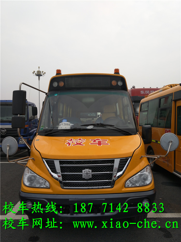 藍(lán)牌舞臺(tái)車(chē)阜陽(yáng)價(jià)格