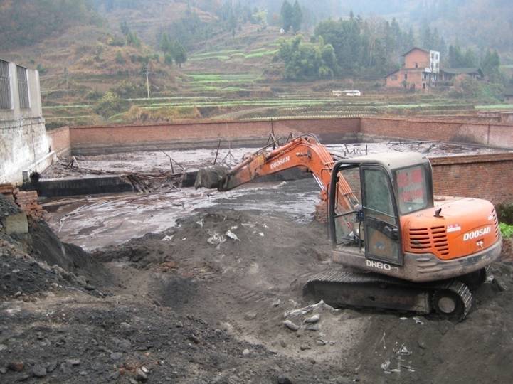 東莞石碣嚴(yán)控污泥處理回收