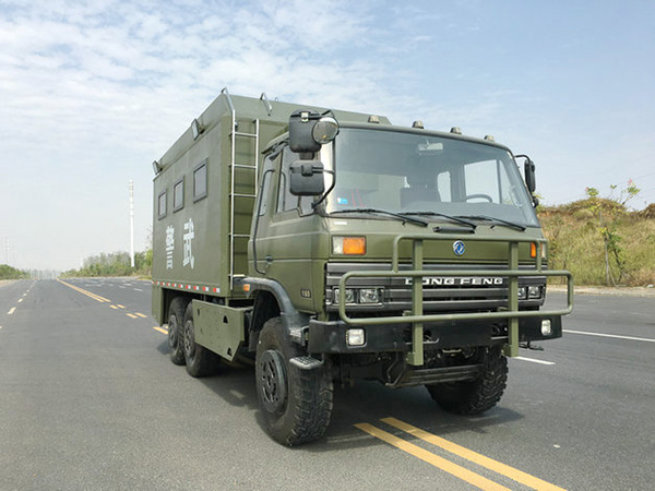 東風(fēng)六驅(qū)越野炊事車