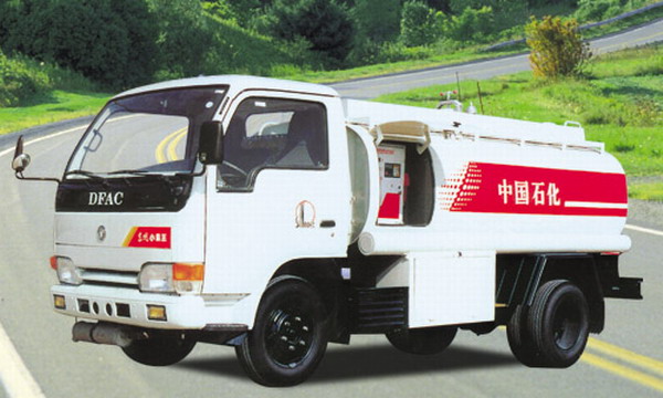 東風(fēng)油罐車(chē)、江淮福田小型3噸4噸5噸8噸加油車(chē)