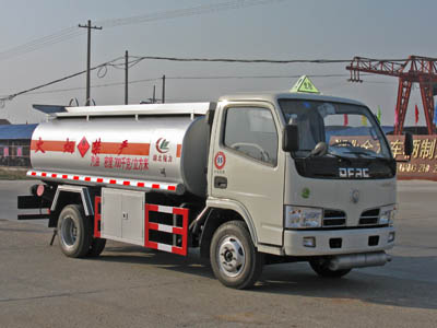 最好的3噸加油車(chē)5噸加油車(chē)廠家小型3噸流動(dòng)加油車(chē)價(jià)格