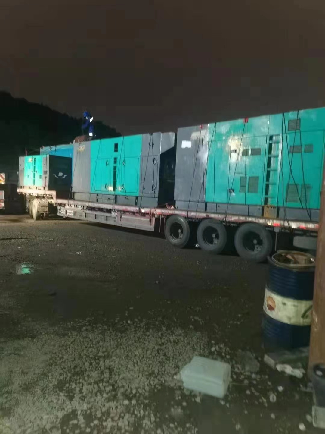 江蘇淮安市移動電源UPS發(fā)電車租賃