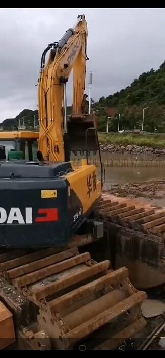 東莞廣州附近水陸挖掘機(jī)租賃水上清淤施工