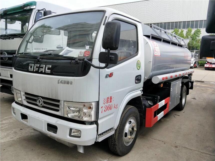 廠家新車(chē)5噸流動(dòng)加油車(chē)裸車(chē)直銷(xiāo)價(jià)格