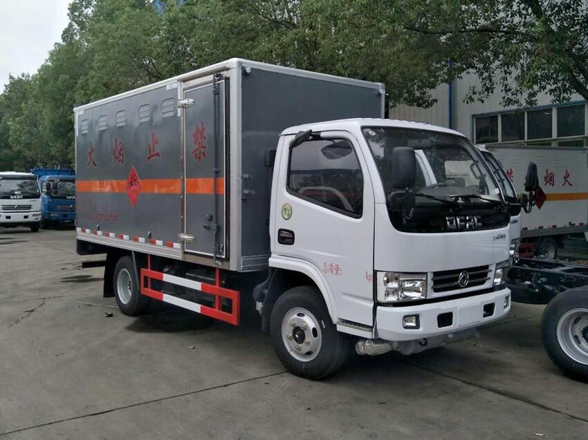 新聞:南京廢礦物油運(yùn)輸車(chē)型號(hào)