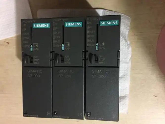 6ZB5440-0RX03-0AA2原裝品SIEMENS西門子長(zhǎng)使用壽命數(shù)字模塊