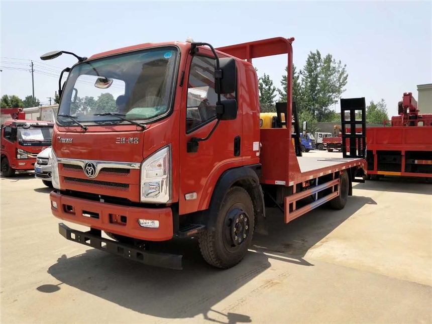 滄州藍(lán)牌黃牌平板車廠家供應(yīng)平板運(yùn)輸車價(jià)格