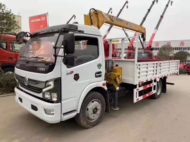 首臺(tái)單橋東風(fēng)國(guó)六隨車吊今天交車