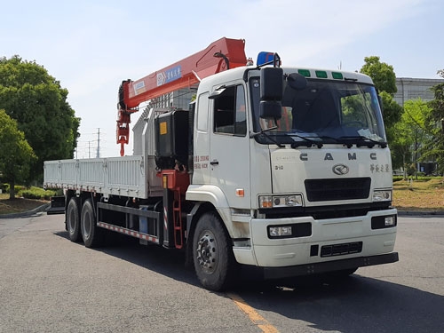 星馬牌AH5251JSQ0L5型隨車(chē)起重運(yùn)輸車(chē)