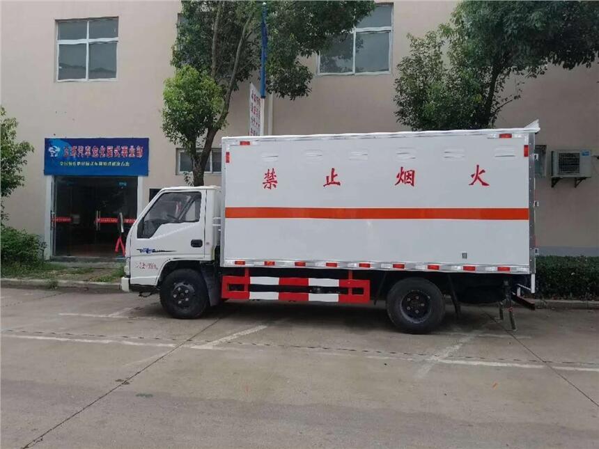 黑龍江危貨車運輸公司—腐蝕性物品廂式運輸車—危險品廂式運輸車