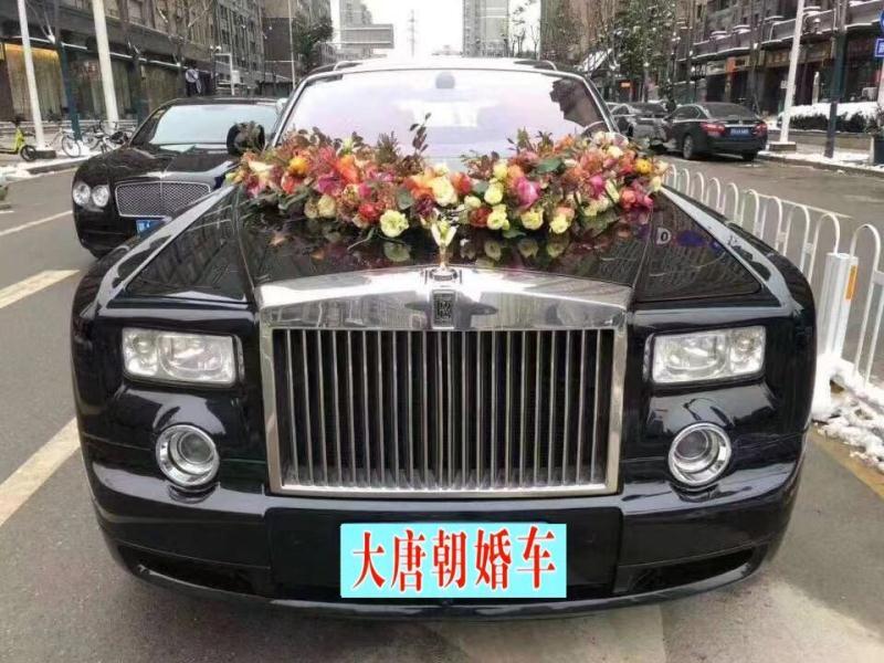 大唐朝租車優(yōu)價(jià)出租各種高端大氣婚車車隊(duì)