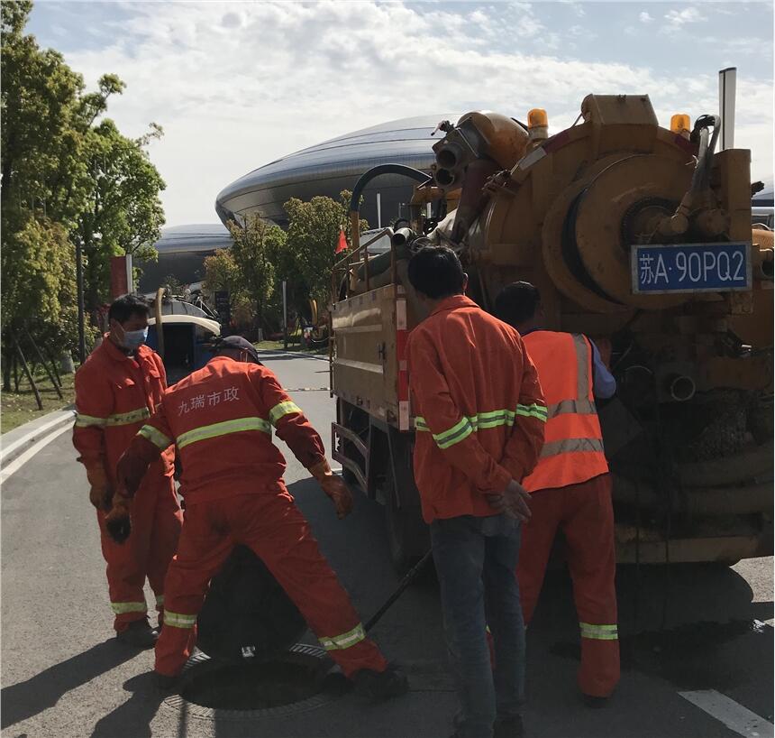 玄武區(qū)珠江路下水道疏通清洗污水井清理