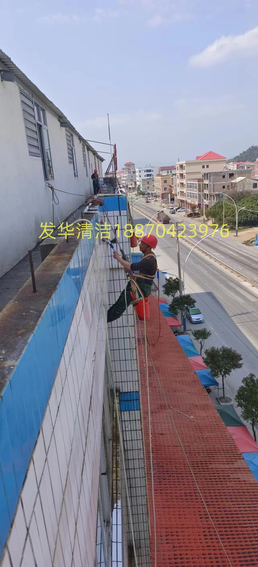 福建寧德市天然氣管道安裝高空作業(yè)高空外墻清洗瓷磚空鼓修復(fù)