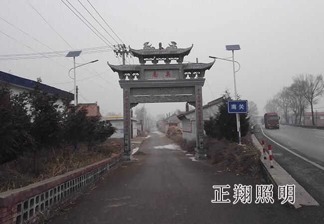 太陽(yáng)能路燈解決農(nóng)村道路照明的問題