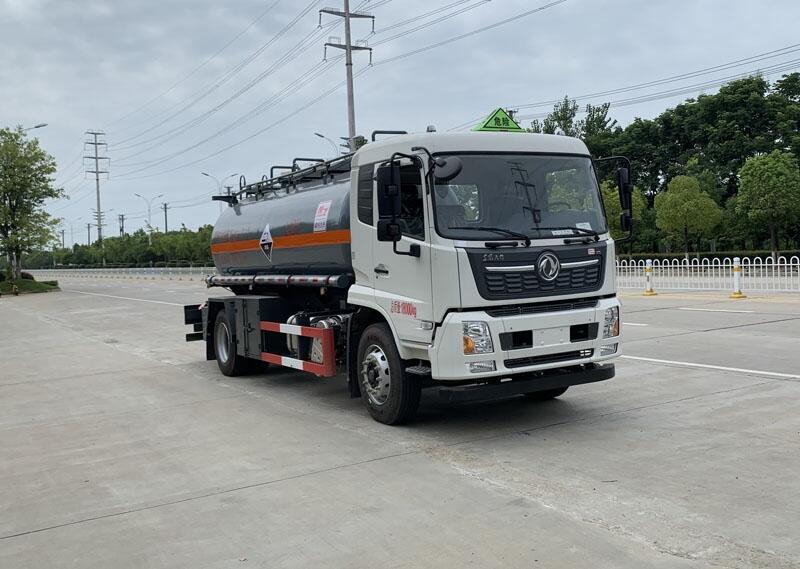 東風(fēng)天錦10噸液堿 氫氧化鈉腐蝕品罐式運(yùn)輸車多少錢一輛