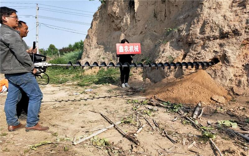 橫向鉆孔機(jī)地下污水管道鋪設(shè)專用