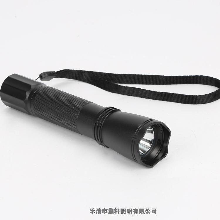 鼎軒照明BRD6022多功能強(qiáng)光巡檢電筒3W3.7V參數(shù)