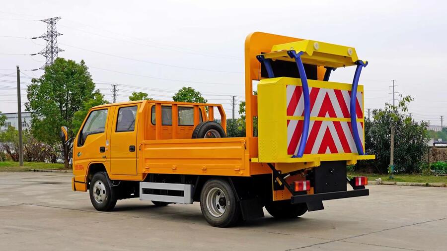 五環(huán)防撞緩沖車 宏宇防撞車 曼力西防撞緩沖墊