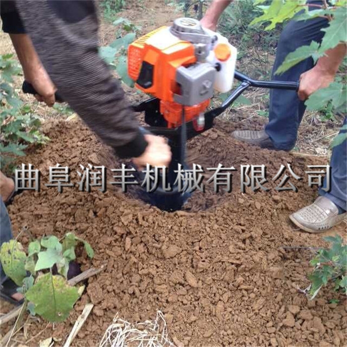 大型電線桿挖坑機 操作舒適的農(nóng)業(yè)挖坑機 便攜式打樁地鉆