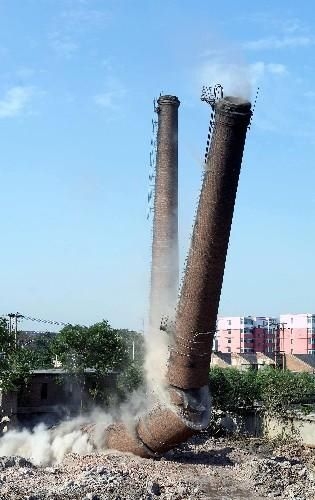 榆樹(shù)廢棄舊煙囪人工拆除施工隊(duì)伍