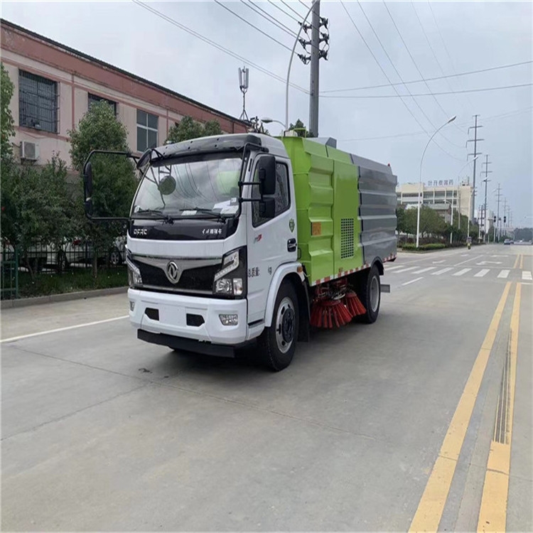 宜賓市東風(fēng)多利卡洗掃車 重汽16方洗掃車現(xiàn)車供應(yīng)